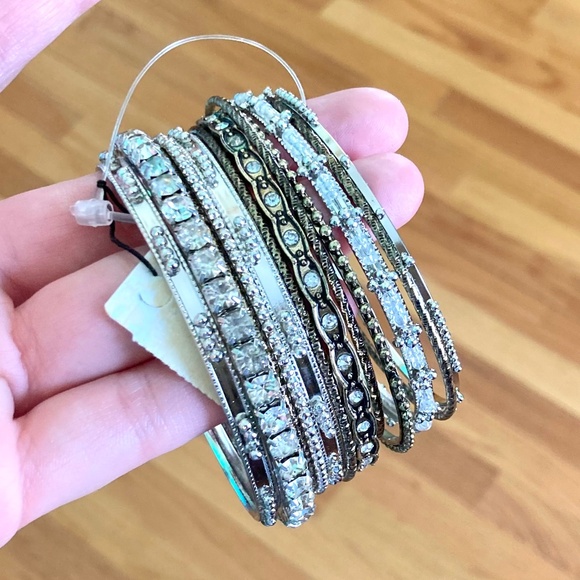 Women’s new with tags set of 12 fun and feminine bangle bracelets, sparkly bling - Picture 10 of 11